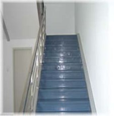 楼梯踏步塑胶地板