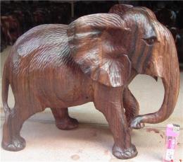 红木雕大象工艺品