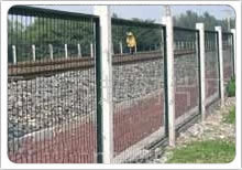 铁路护栏网 铁路防护栅栏