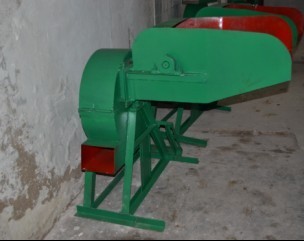 雙轉(zhuǎn)子粉碎機(jī) 辣椒粉碎機(jī) 鋸末粉碎機(jī)